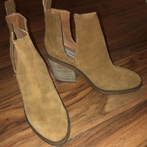 Steve Madden Tan Booties